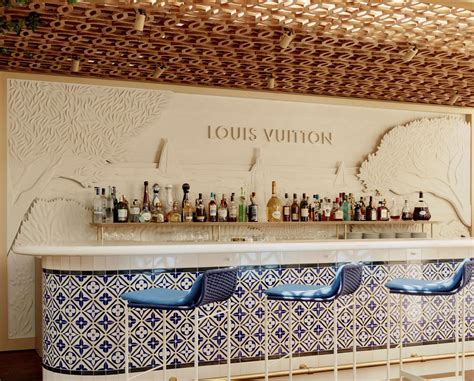 louis vuitton cafe reservation|louis vuitton restaurant st roy.